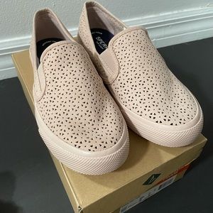 Sperry seaside memory foam slip on size 8